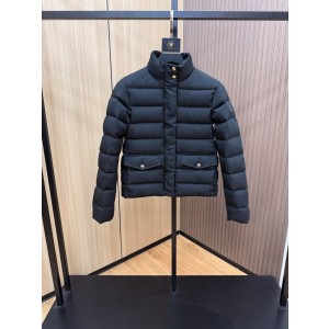 Moncler 몽클레어 몽클레르 다운 패딩 점퍼 자켓 의류
