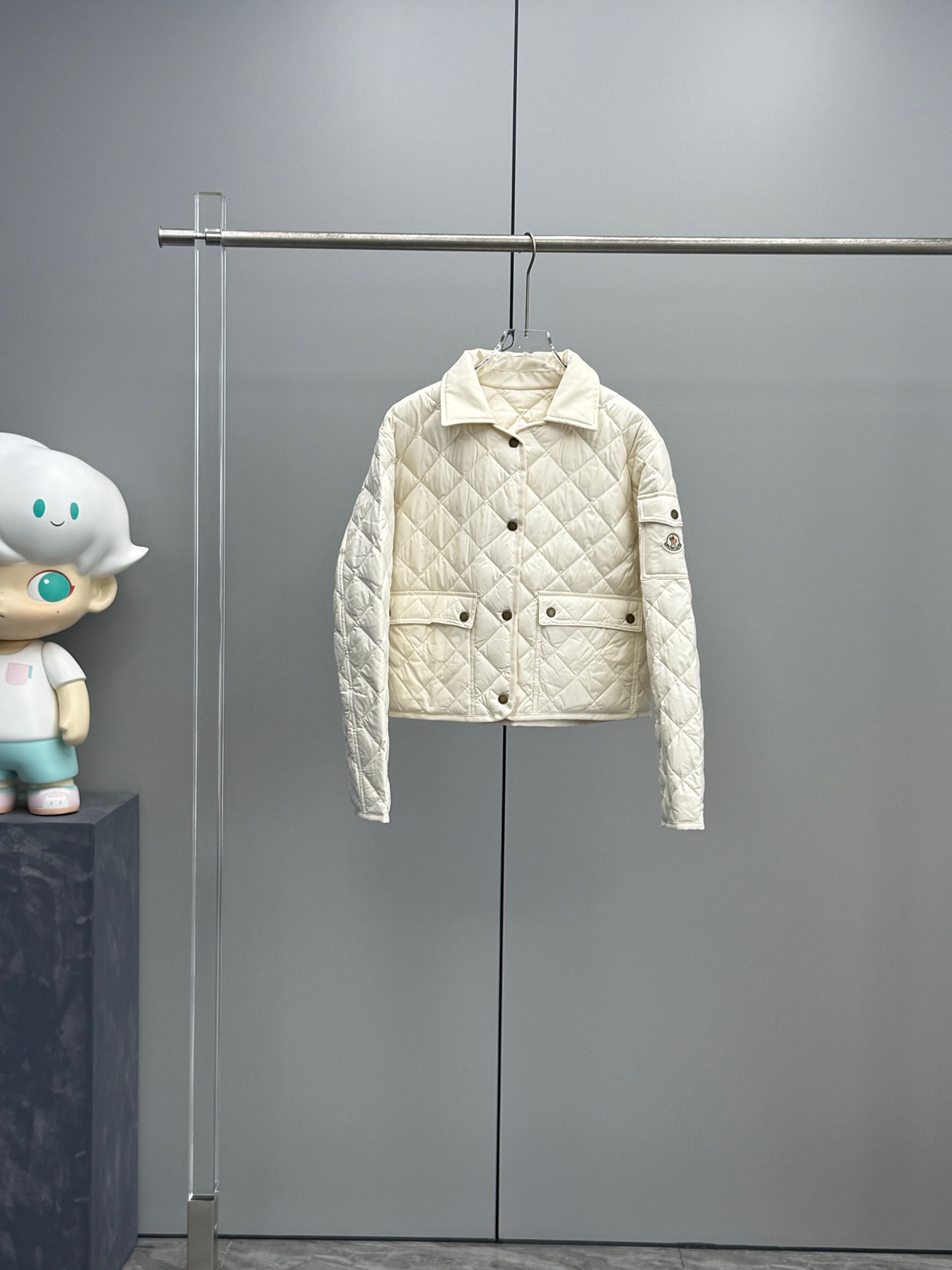 Moncler Chitre 몽클레어 몽클레르 여성 셔츠형 다이아몬드 퀼팅 패딩 점퍼 의류