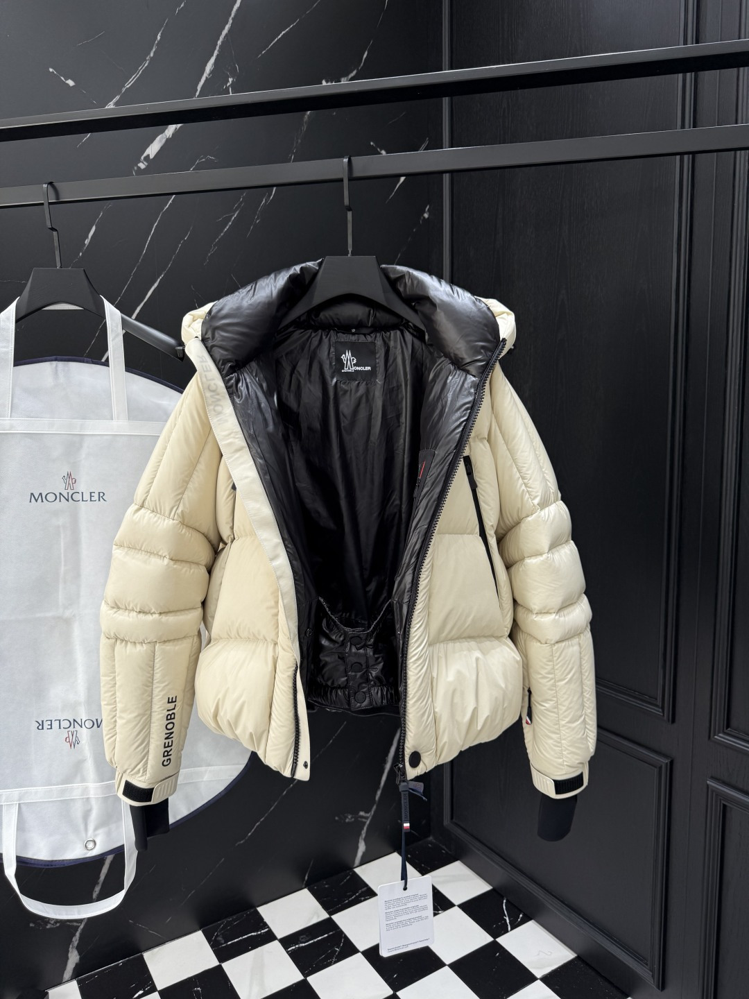 Moncler 몽클레어 몽클레르 패딩 점퍼 의류