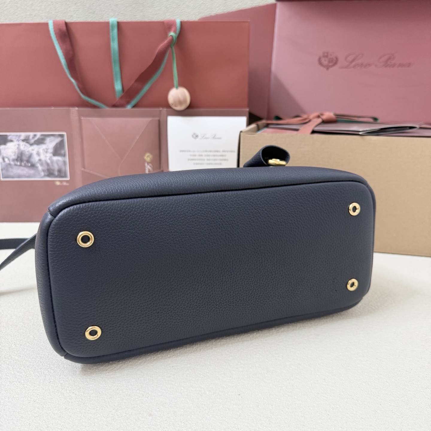 Loro Piana Needle 로로 피아나 토트백 숄더백 가방