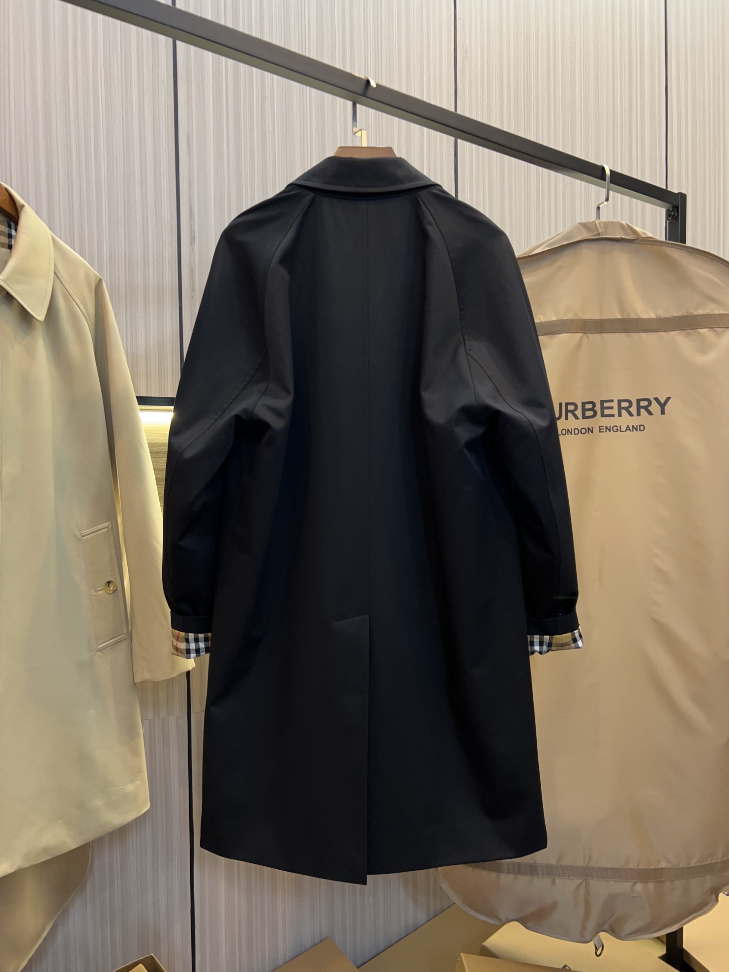 Burberry 버버리 중장 Heritage 경량 코트 의류