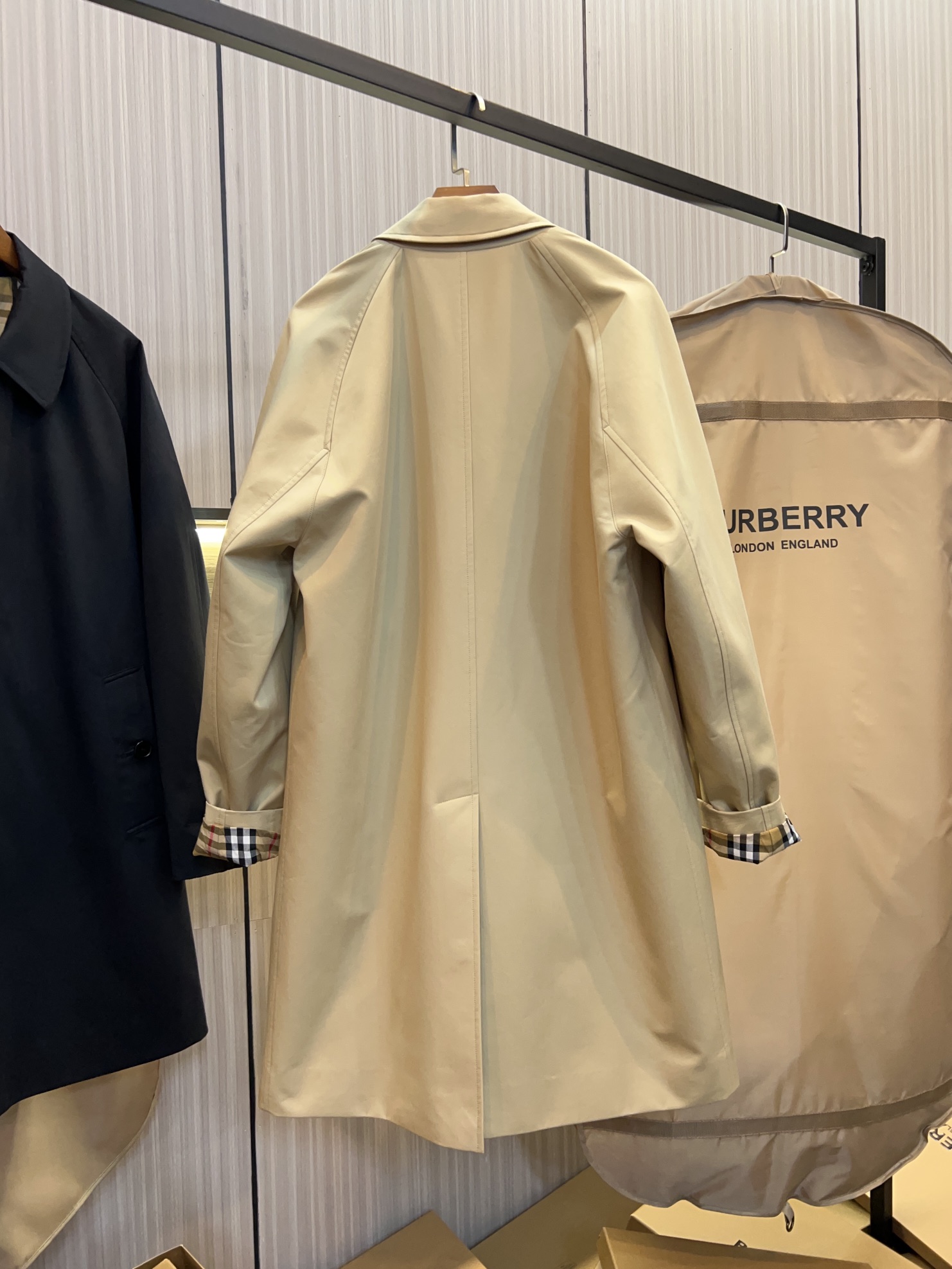 Burberry 버버리 중장 Heritage 경량 코트 의류