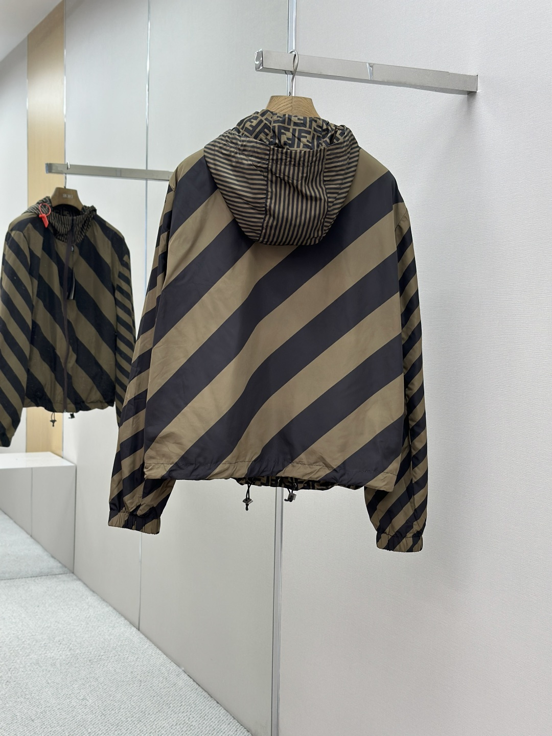 Fendi 펜디 클래식 양면 후드 집업 바람막이 자켓 재킷 의류