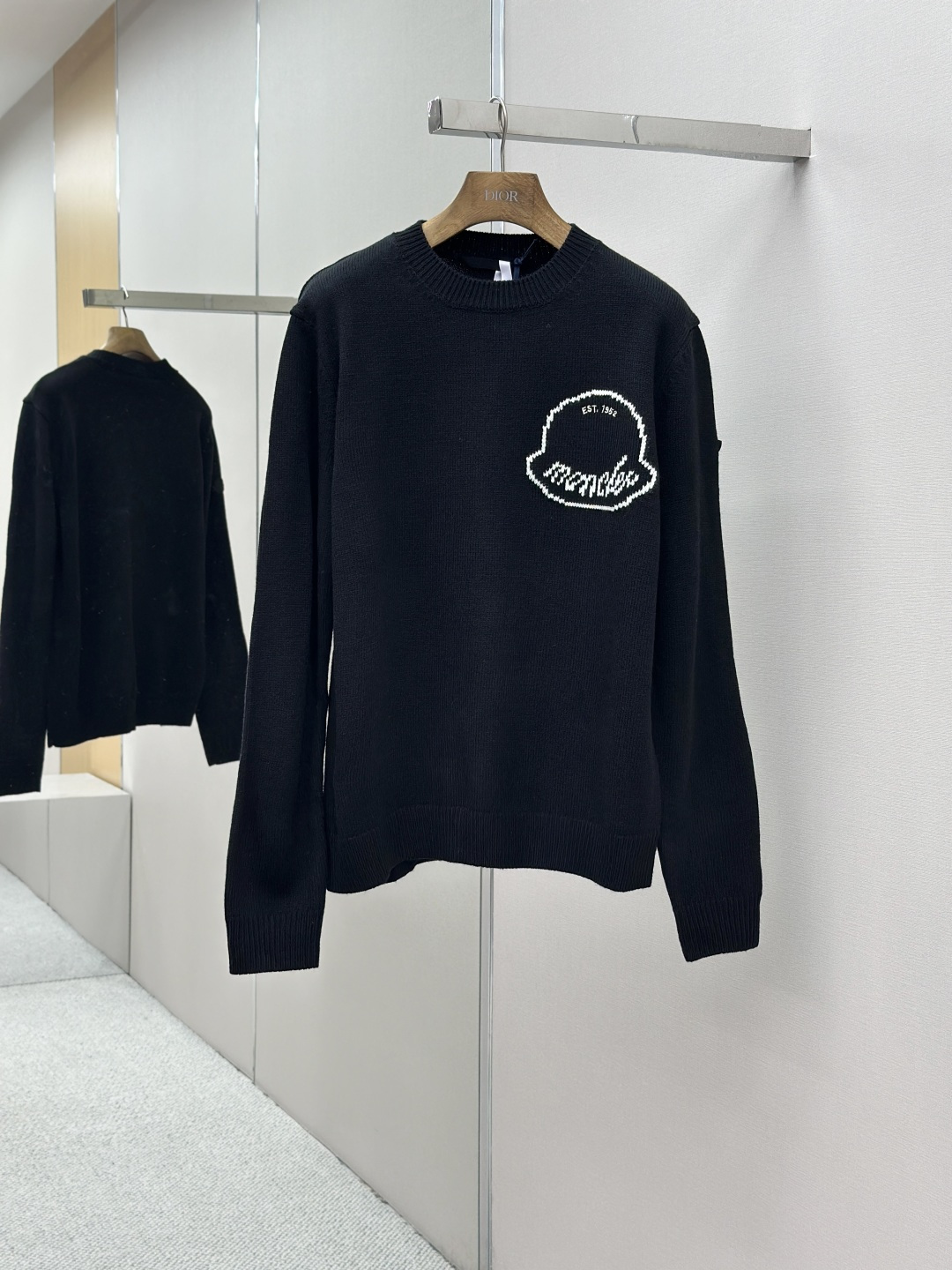 Moncler 몽클레어 몽클레르 자수 로고 크루넥 니트 스웨터 의류