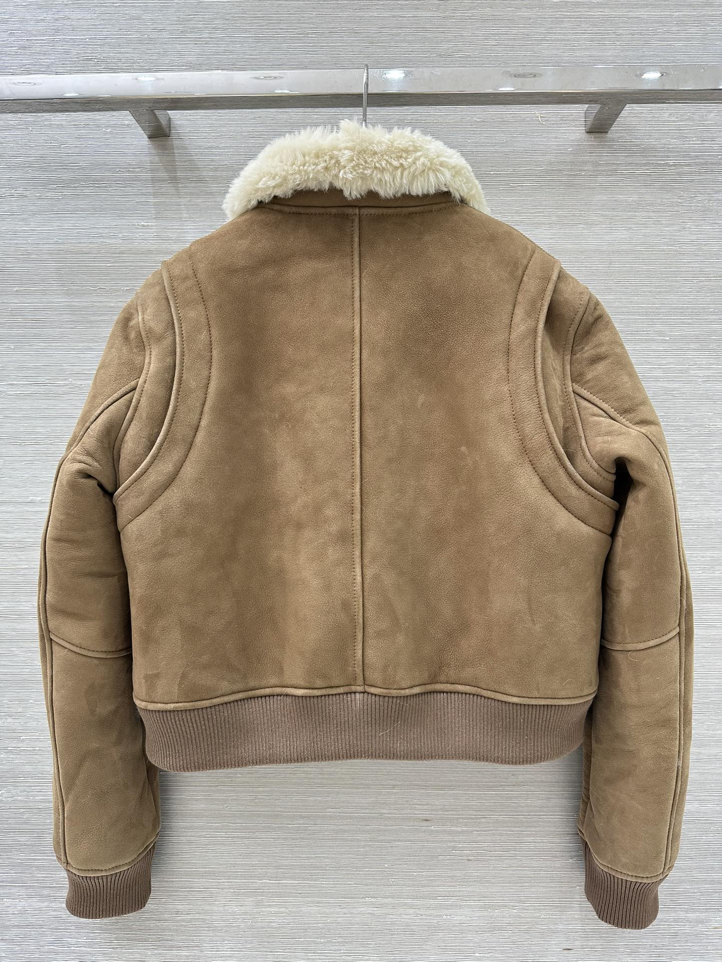 miumiu 미우미우 고급 무드 피털-일체 플라이트 자켓 재킷 점퍼 의류