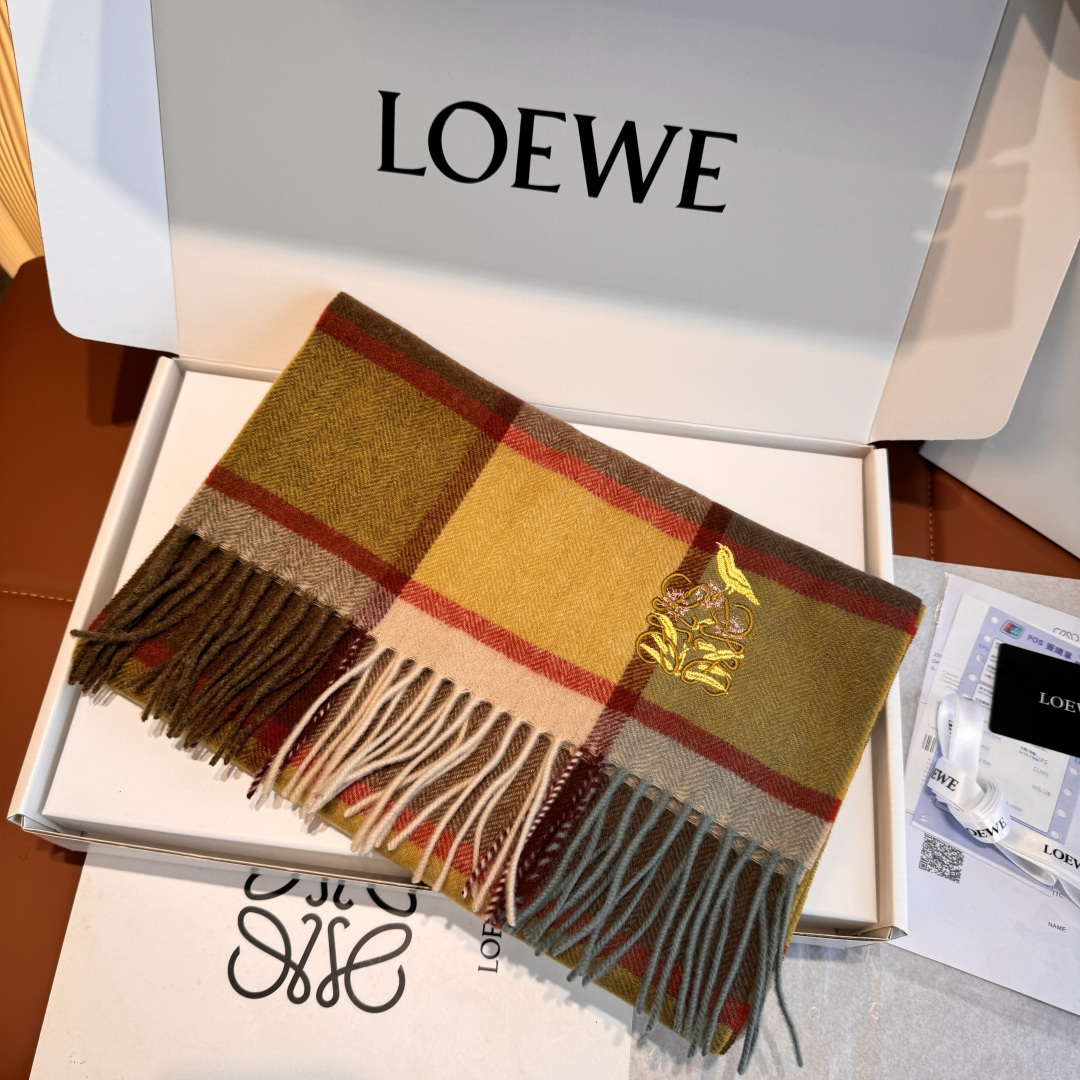 Loewe 로에베 양모 머플러 목도리