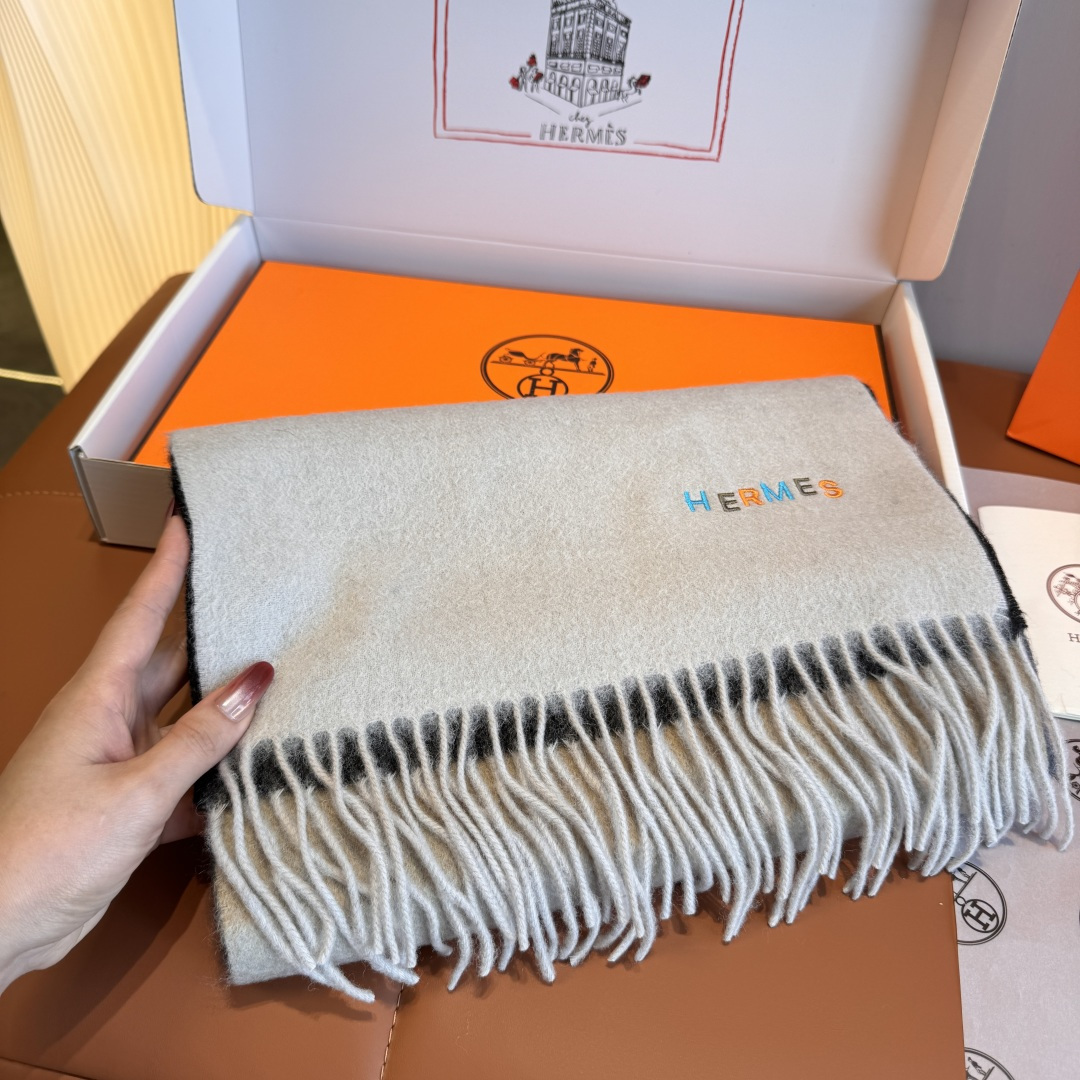 Hermes 에르메스 여성 캐시미어 머플러 목도리