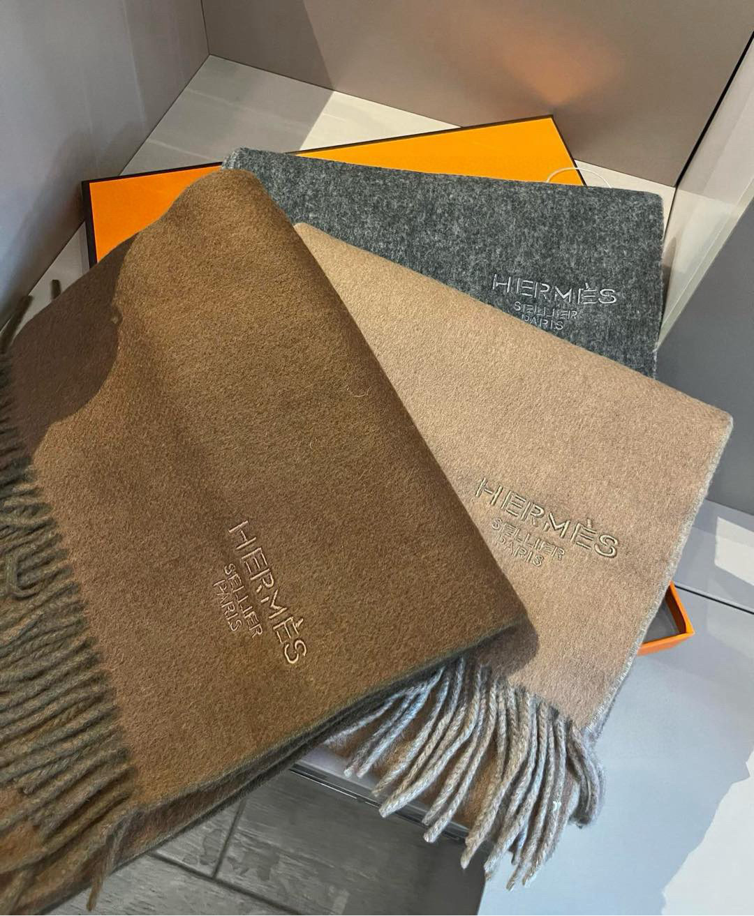 Hermes 에르메스 양면 캐시미어 머플러 목도리