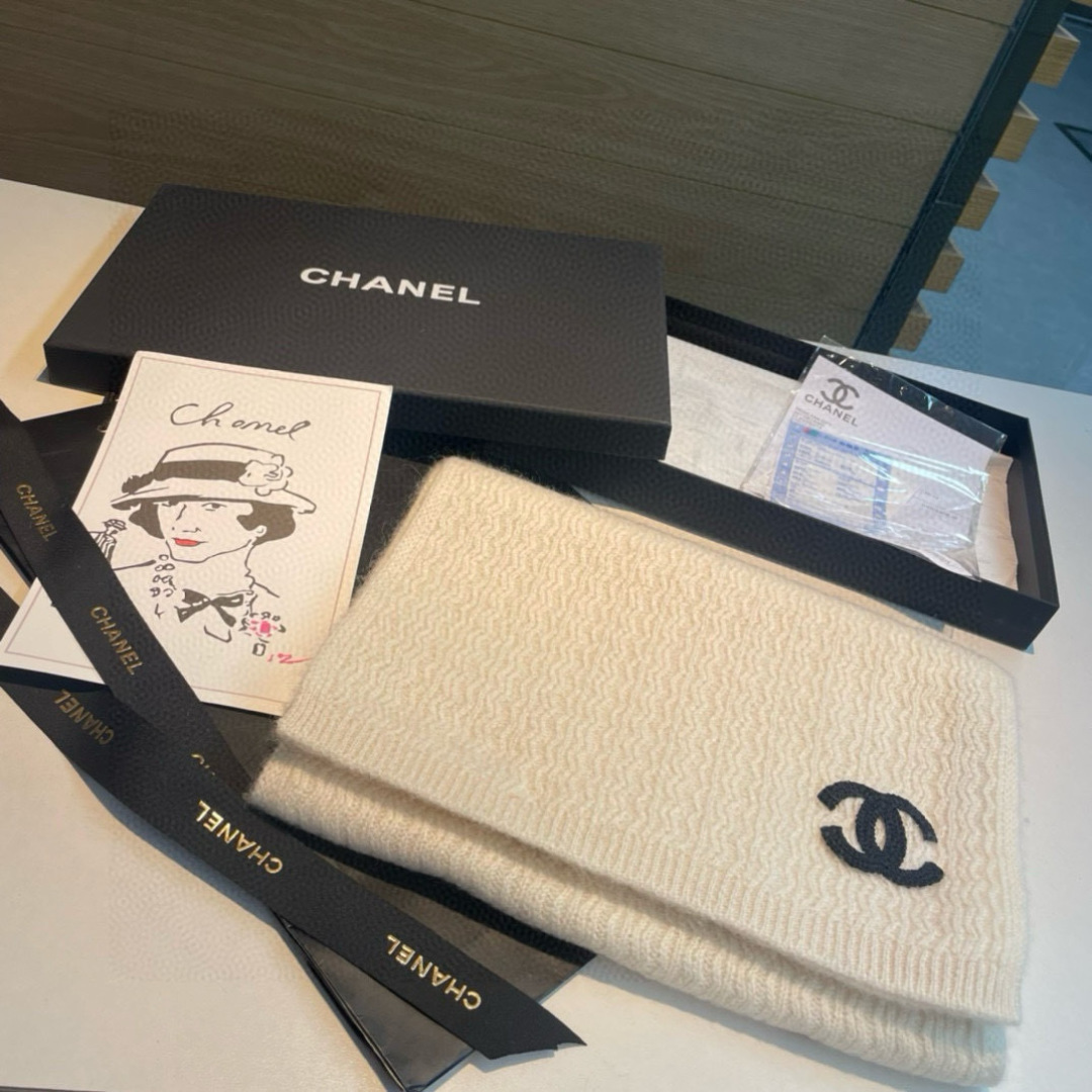 Chanel 샤넬 자수 니트 머플러 목도리