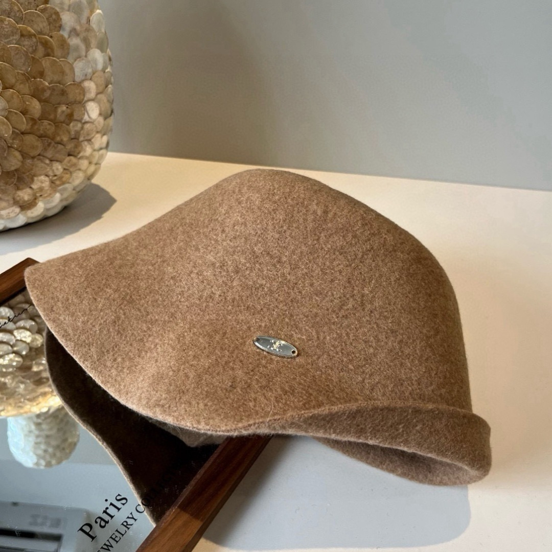 Celine 셀린느 버킷햇 모자