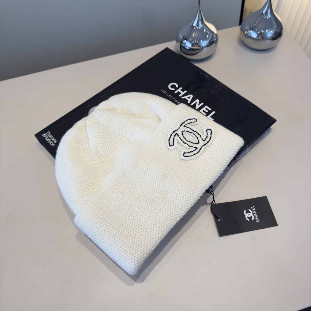 CHANEL 샤넬 니트 비니 모자