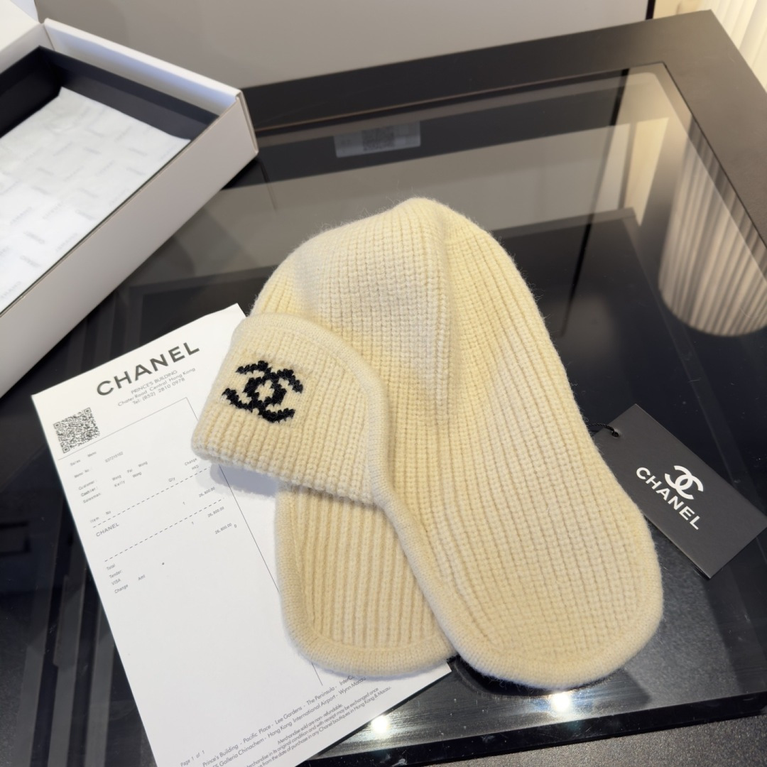 Chanel 샤넬 니트 비니 & 귀달이 모자
