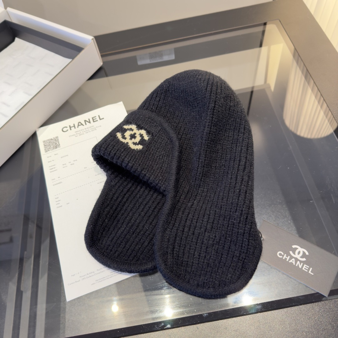 Chanel 샤넬 니트 비니 & 귀달이 모자
