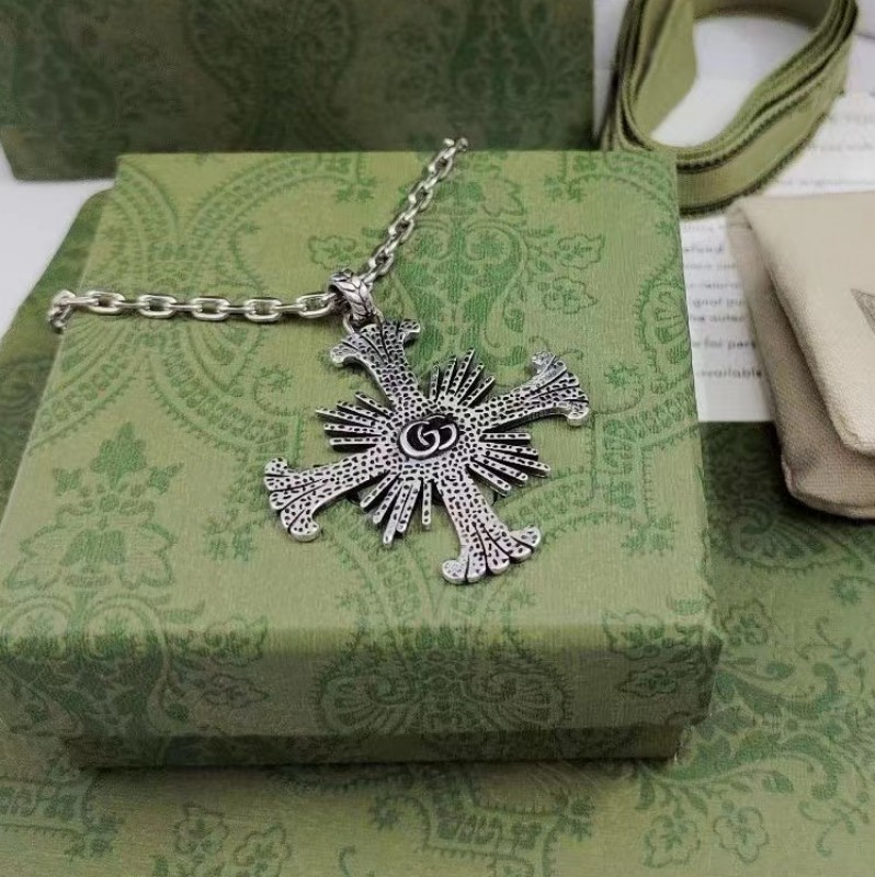 Gucci 구찌 십자가 각인 목걸이 악세사리