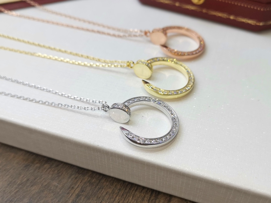 Cartier 까르띠에 풀다이아 못 모티브 목걸이 악세사리