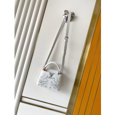 LV Capucines Mini - Handbags 루이비통  카퓌신 미니 핸드백 숄더백 토트백 가방