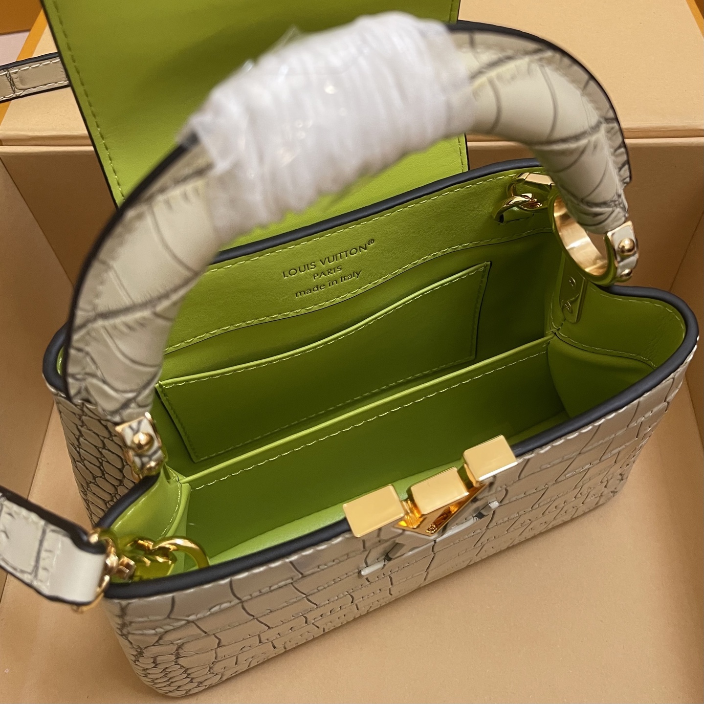 LV 루이비통 Capucines MINI Tote Bag 카퓌신 미니 핸드백 토트백 가방