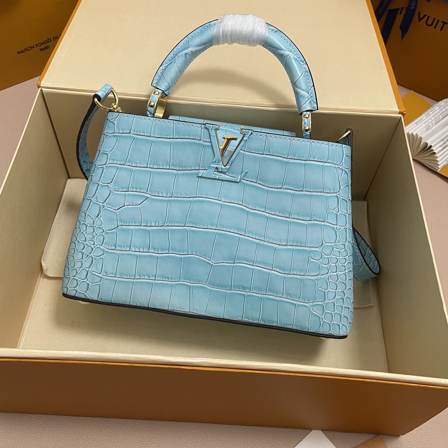 LV 루이비통 Capucines BB Tote Bag 카퓌신 핸드백 토트백 가방