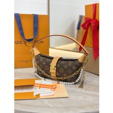 LV POCHETTE MIA 루이비통 핸드백 숄더백 가방