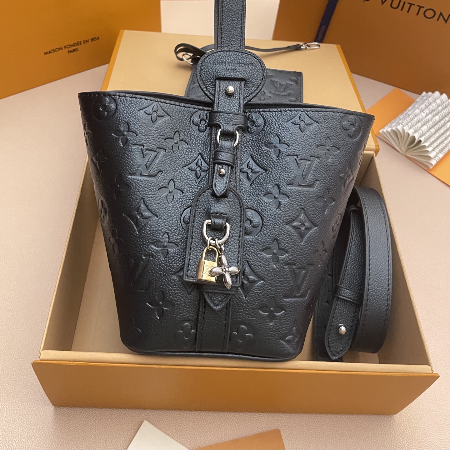 LV BORSA ALL IN BB 루이비통 버킷 백 가방