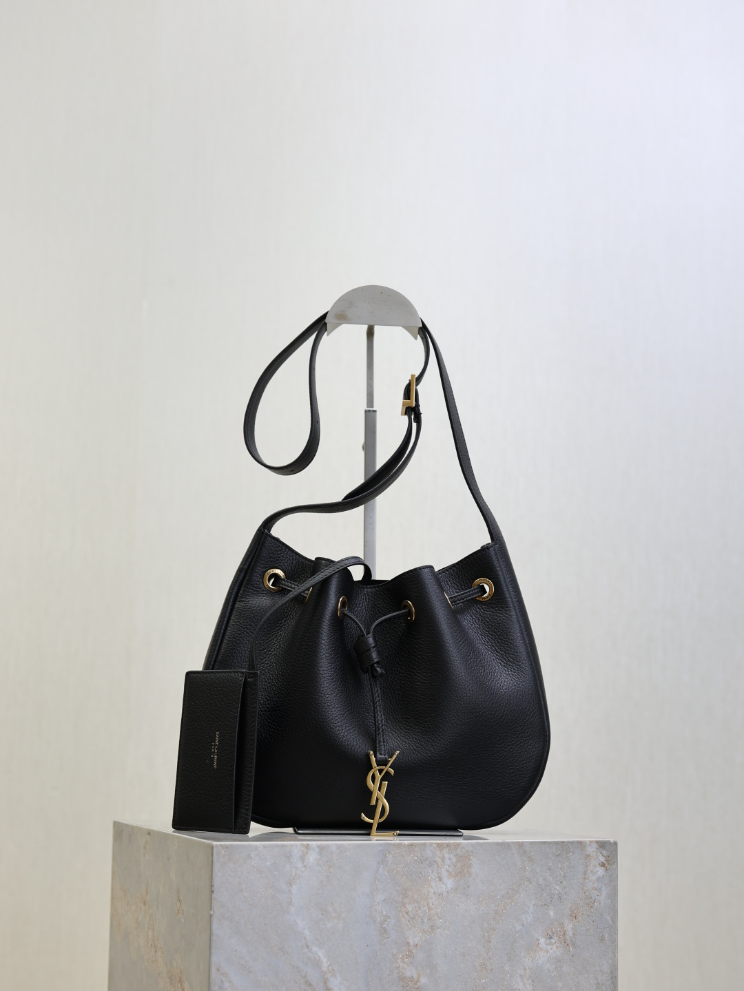 YSL PARIS VII 생로랑 그레인 가죽 미니 HOBO 핸드백 가방
