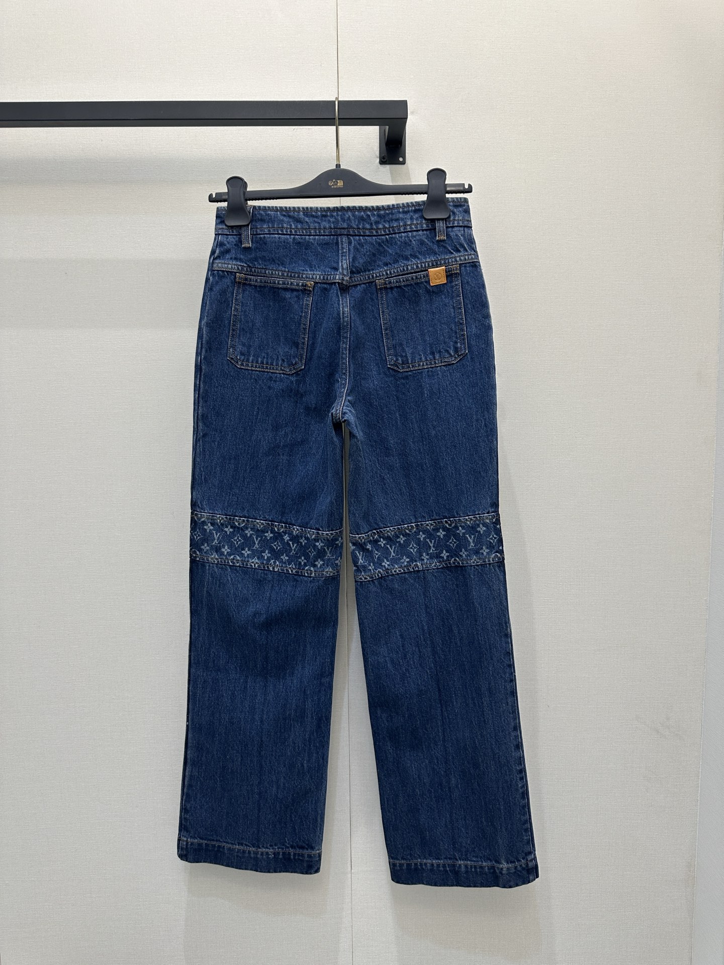 LV 루이비통 V-로고 패치워크 데님 팬츠  청바지 의류