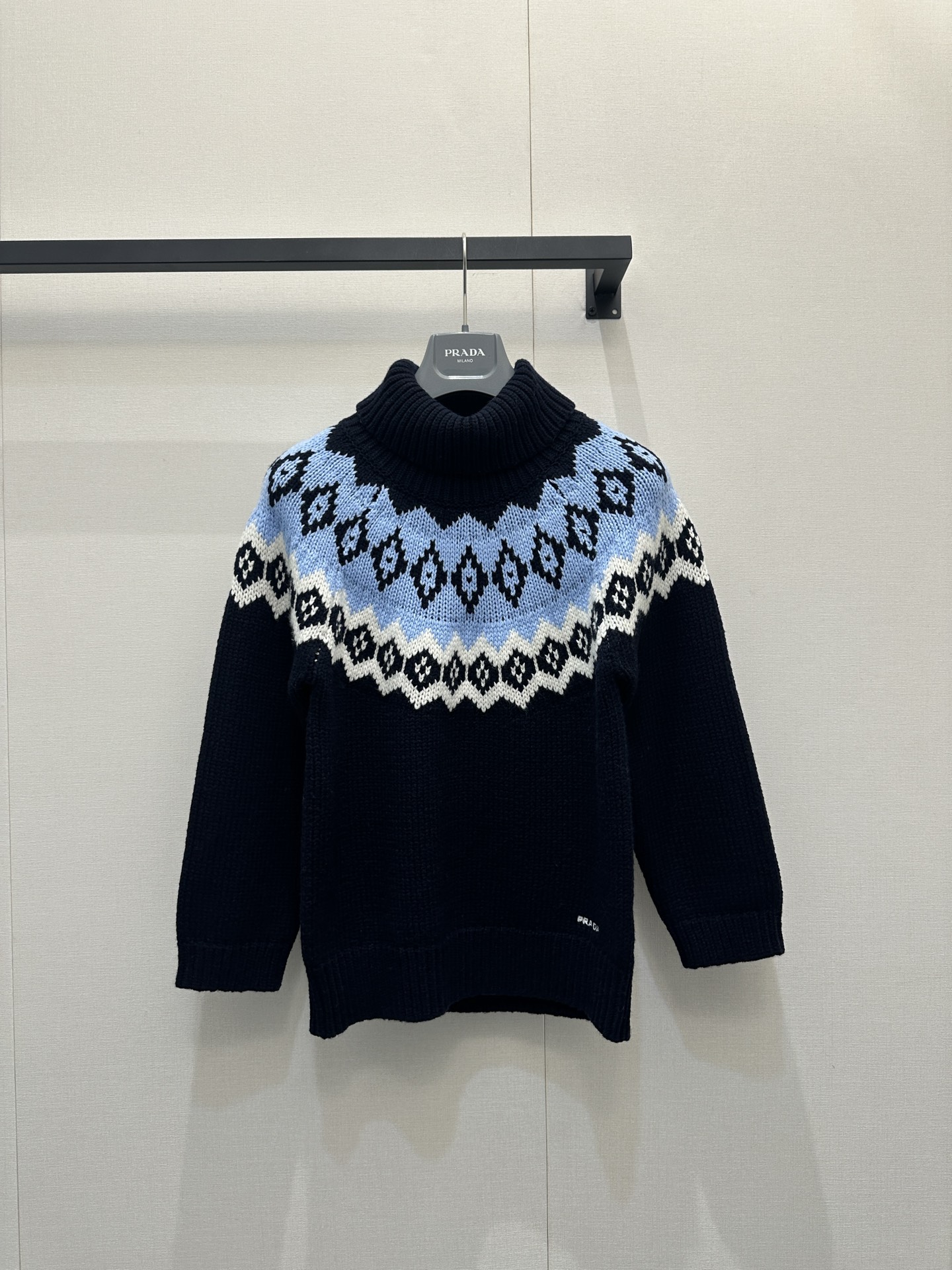 Prada 프라다 캐시미어 혼방 터틀넥 자카드 니트 의류