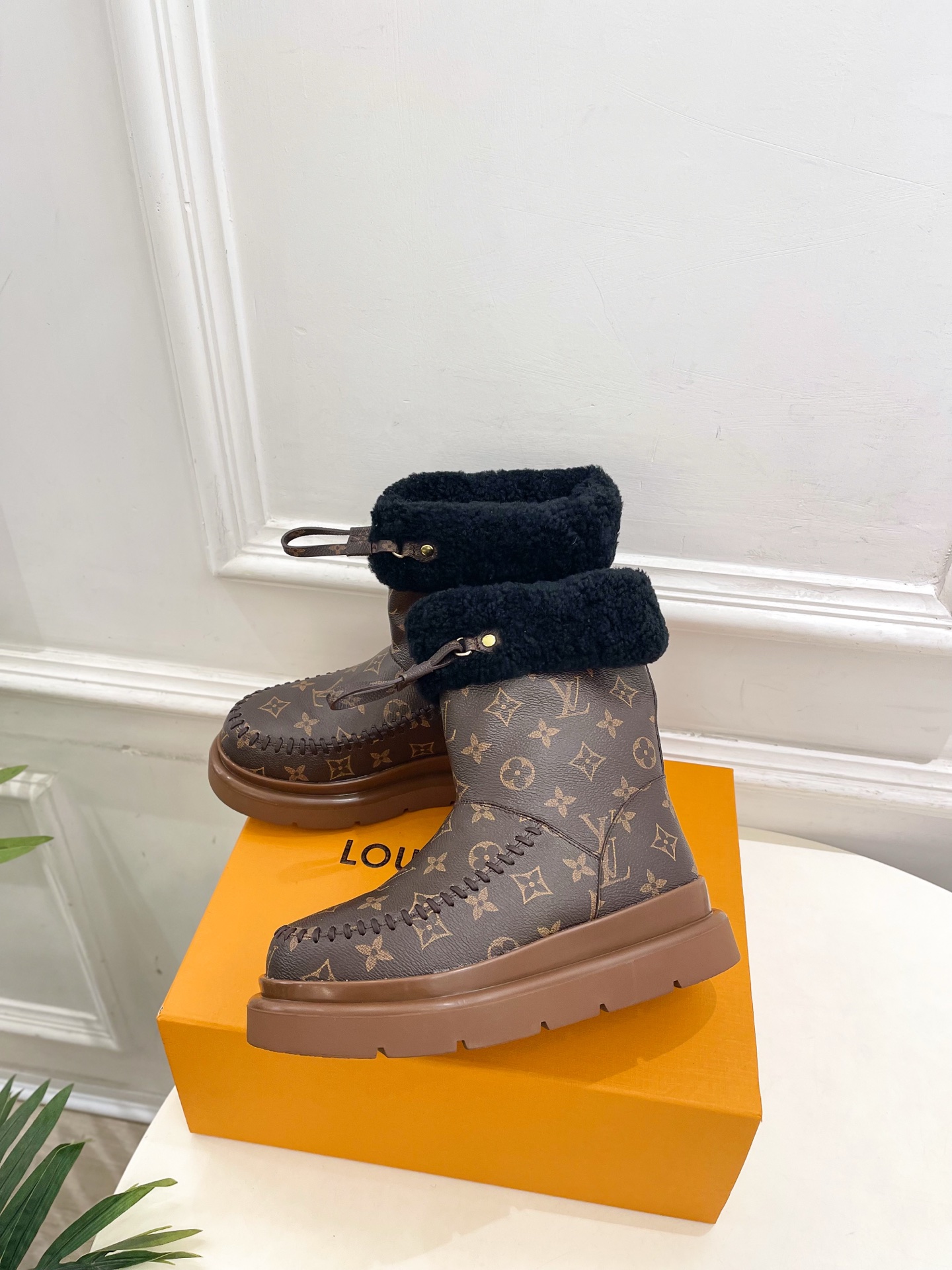 LV 루이비통 Ski 시리즈 CORTINA 앵클 부츠 신발