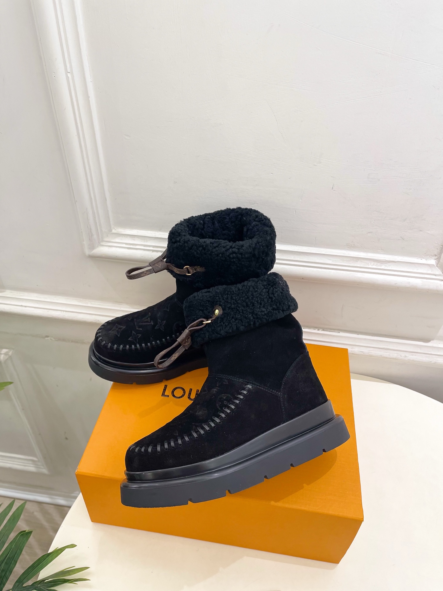 LV 루이비통 Ski 시리즈 CORTINA 앵클 부츠 신발