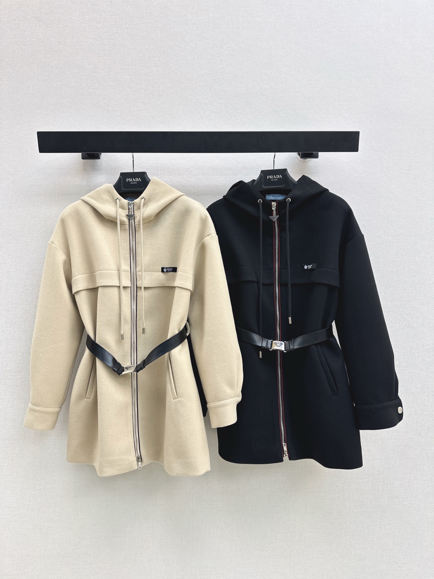 PRADA 프라다 클래식 트라이앵글 로고 후드 재킷 자켓 의류