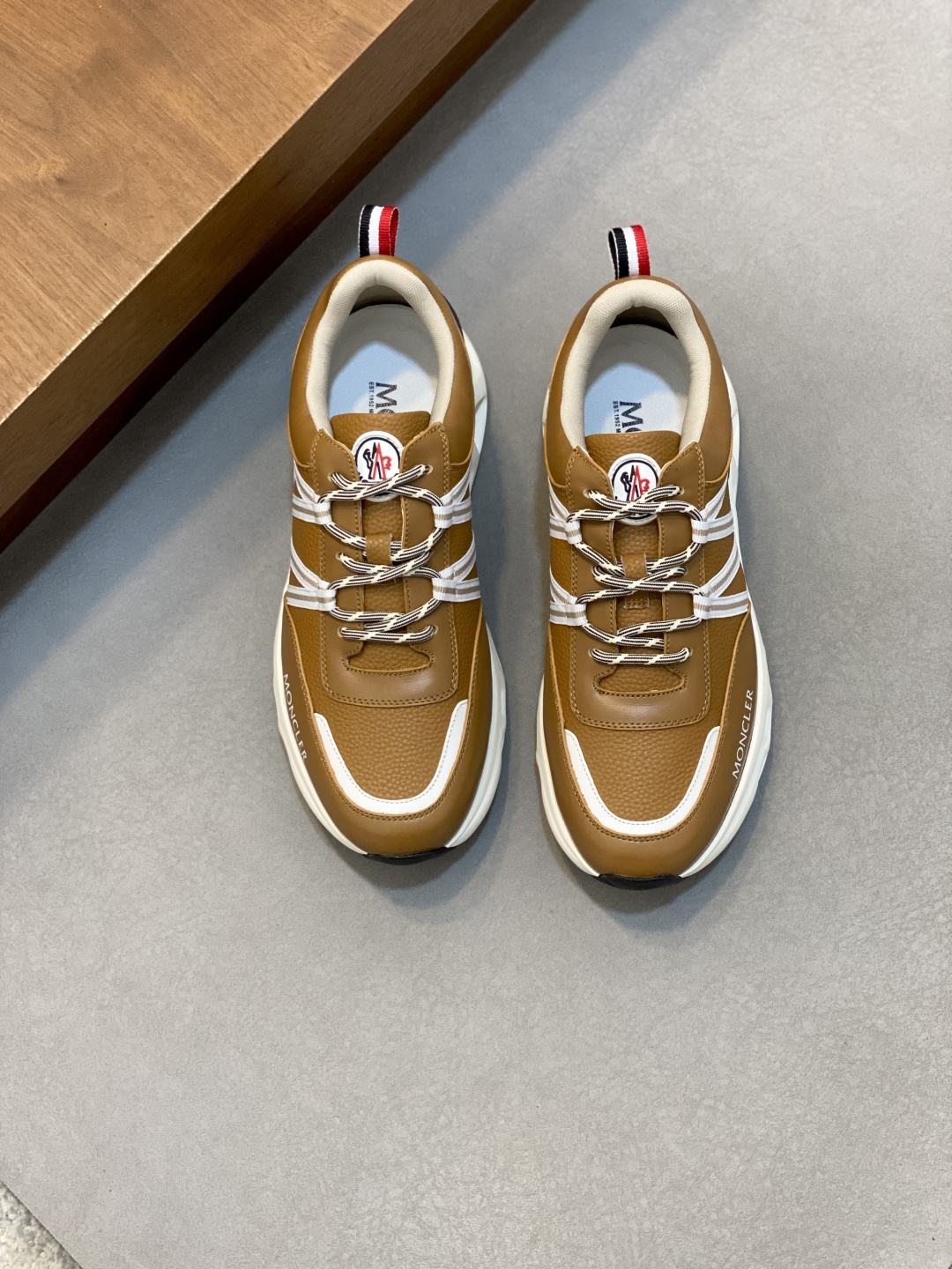 Moncler 몽클레어 몽클레르 남성 스니커즈 신발