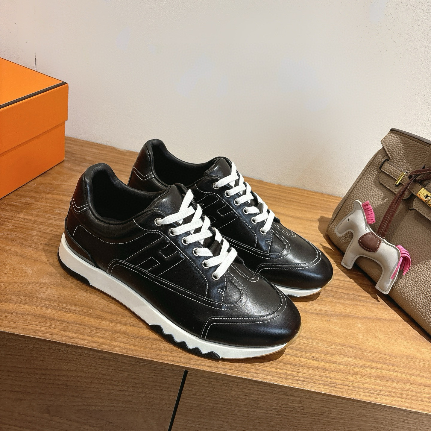 Hermes 에르메스 트레일(Trail) 스니커즈 신발