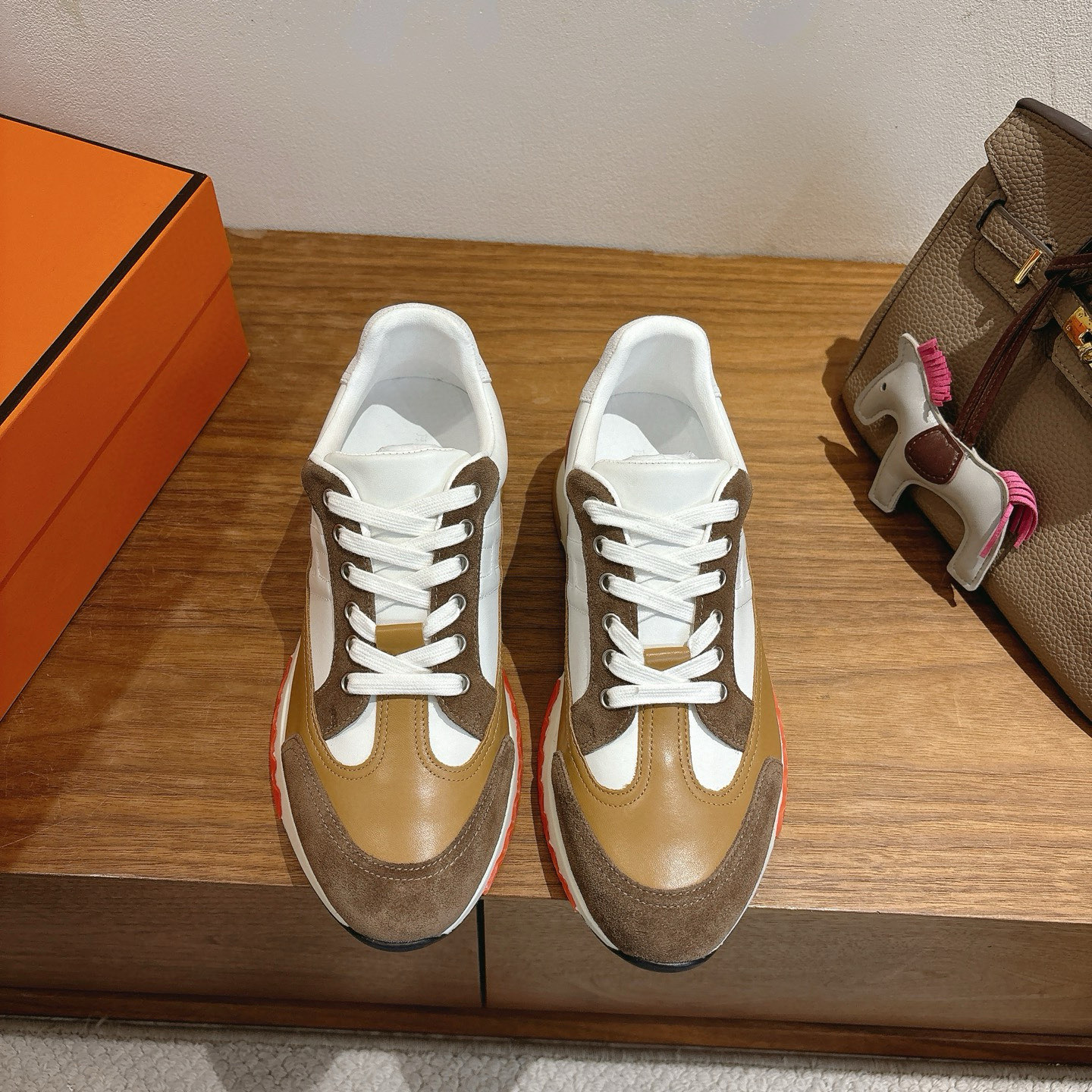 Hermes 에르메스 트레일(Trail) 스니커즈 신발