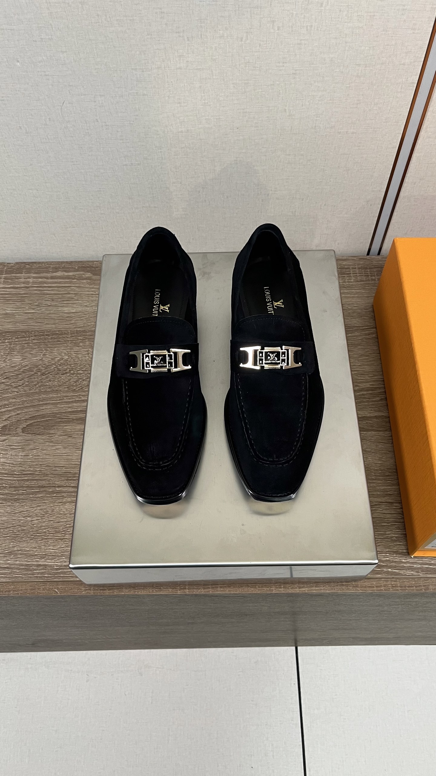 Louis Vuitton LV 루이비통 남성 비즈니스 캐주얼 가죽 구두 신발