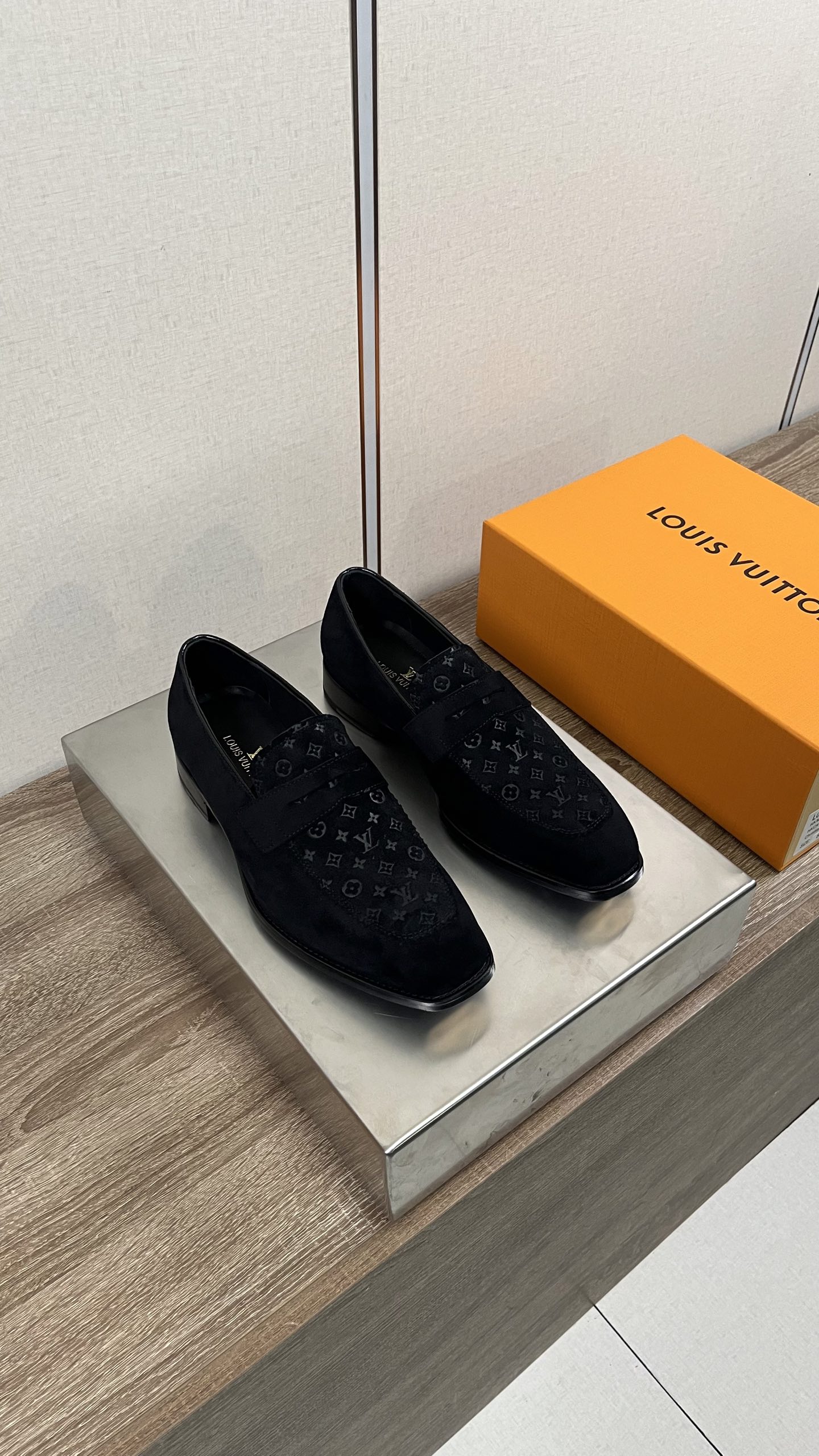 Louis Vuitton LV 루이비통 남성 비즈니스 캐주얼 가죽 구두 신발