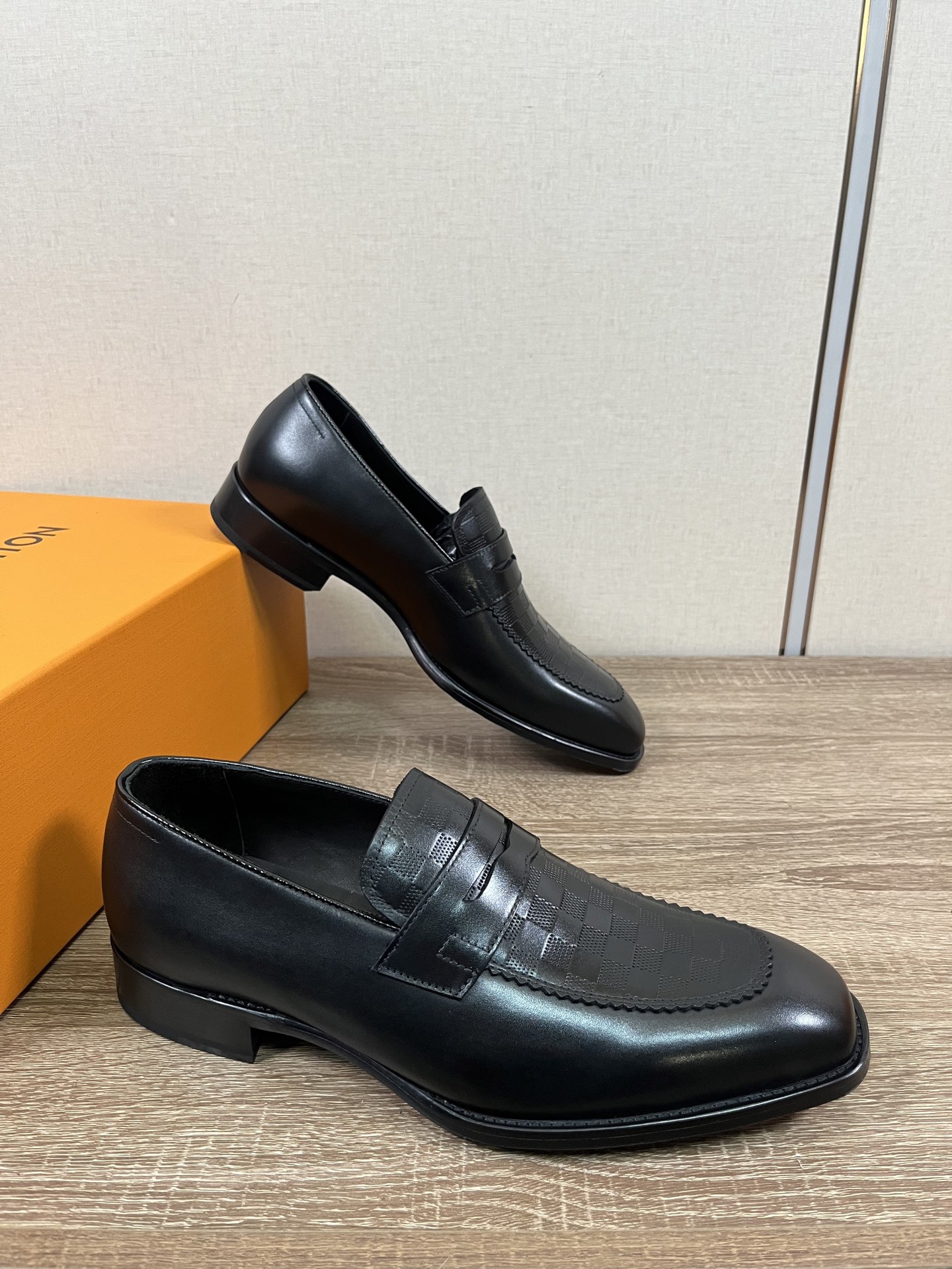 Louis Vuitton LV 루이비통 남성 비즈니스 캐주얼 가죽 구두 신발