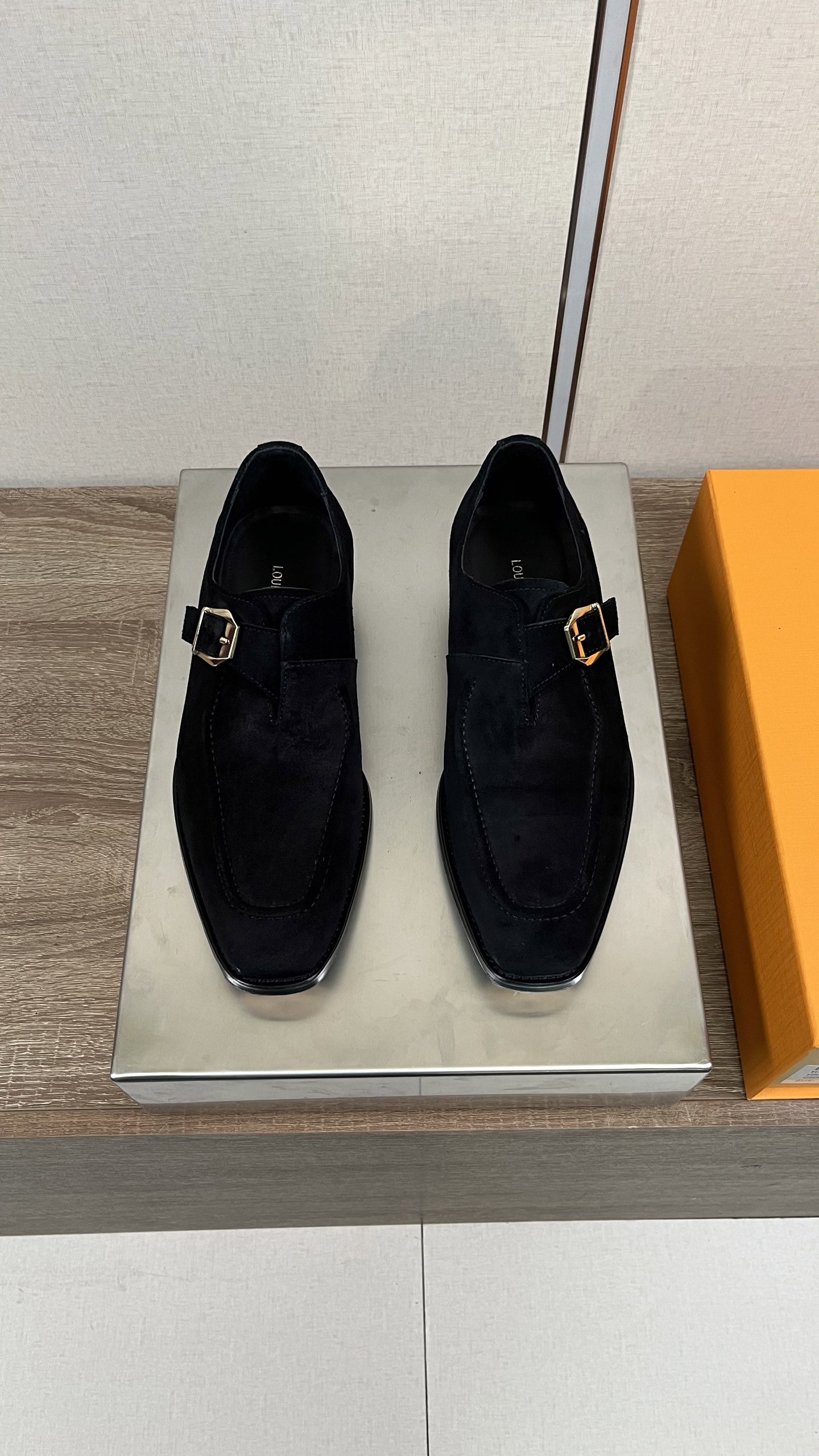 Louis Vuitton LV 루이비통 남성 비즈니스 캐주얼 가죽 구두 신발