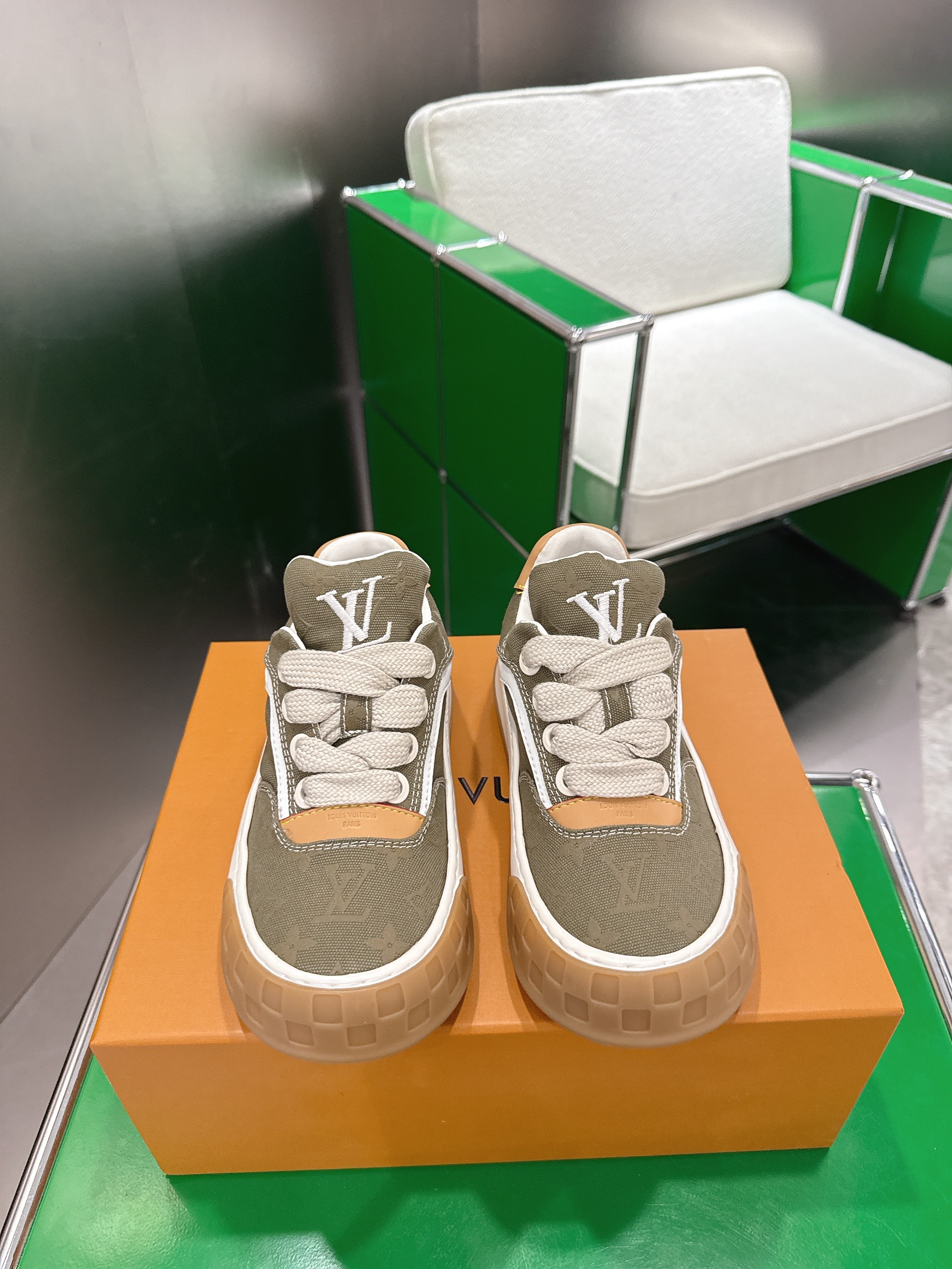 Louis Vuitton LV 루이비통 저먼 트레이너 스니커즈 신발