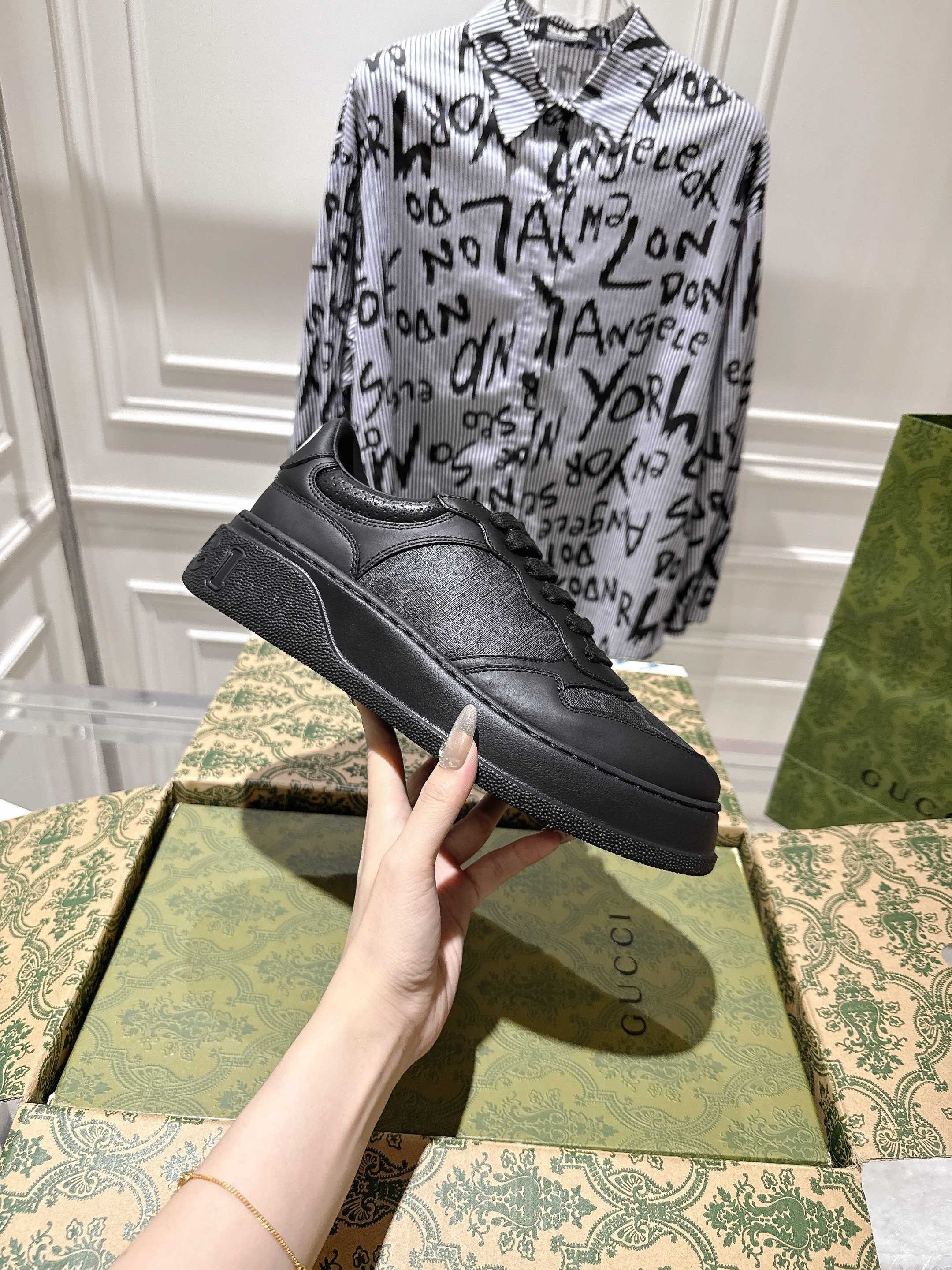 GUCCI 구찌 커플 스니커즈 신발