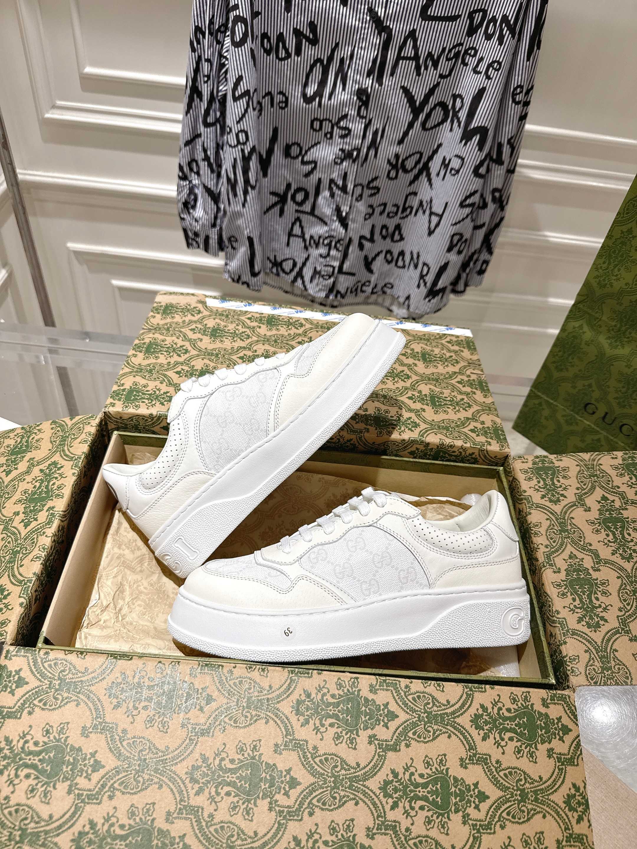 GUCCI 구찌 커플 스니커즈 신발