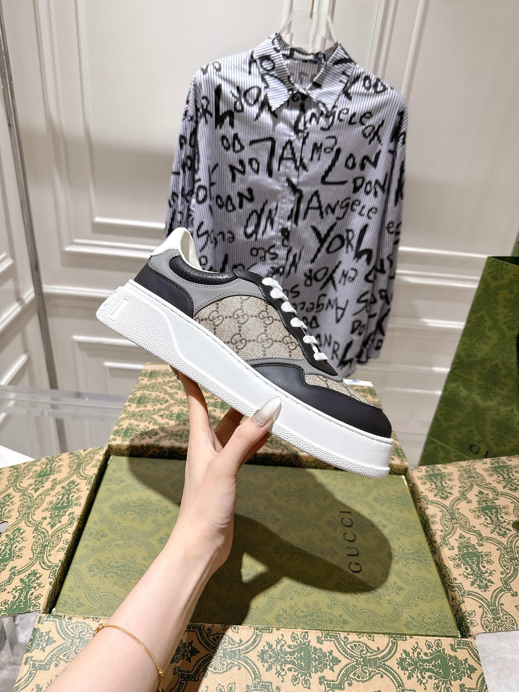 GUCCI 구찌 커플 스니커즈 신발