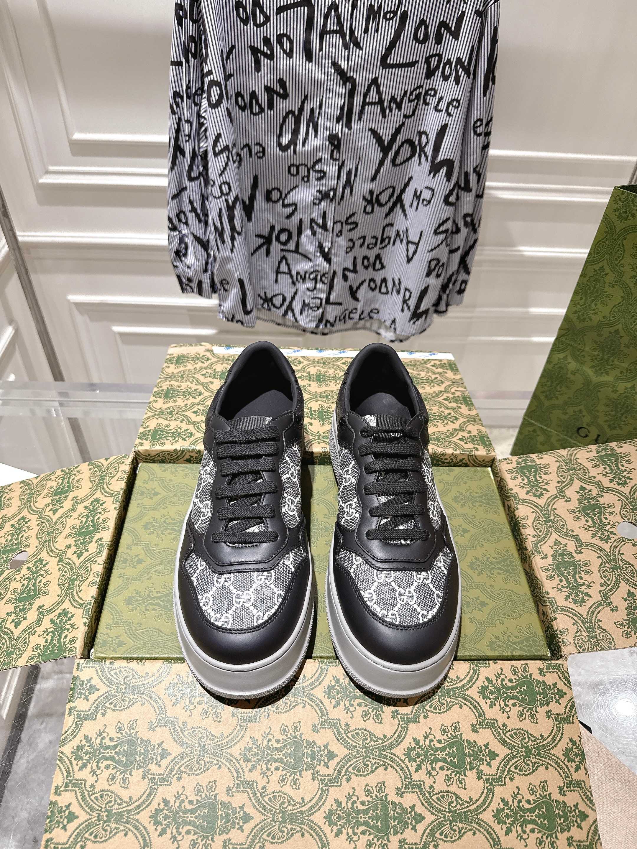 GUCCI 구찌 커플 스니커즈 신발