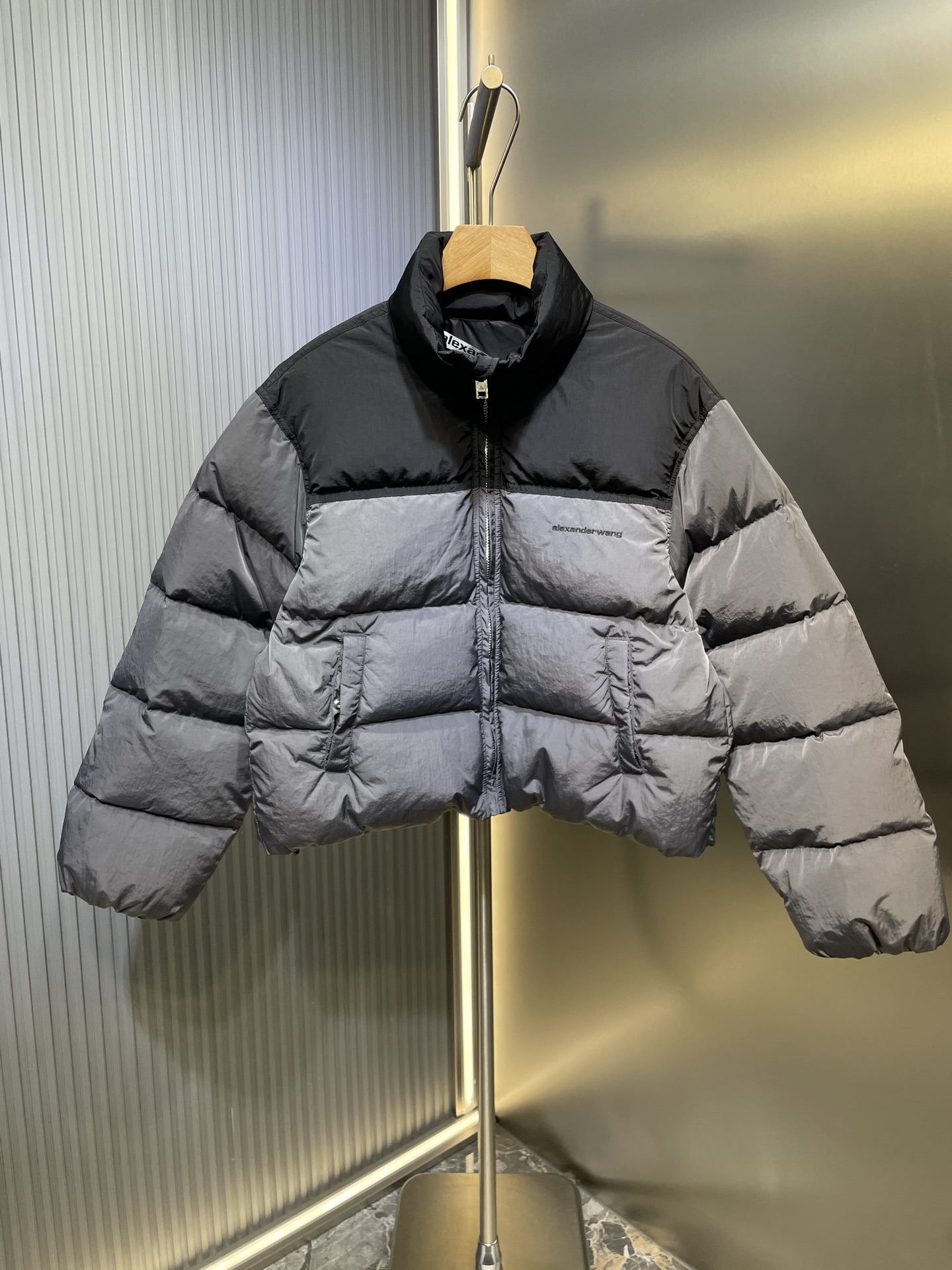 Alexander Wang 알렉산더왕 패치워크 로고 자카드 다운 패딩 점퍼 자켓 재킷 의류