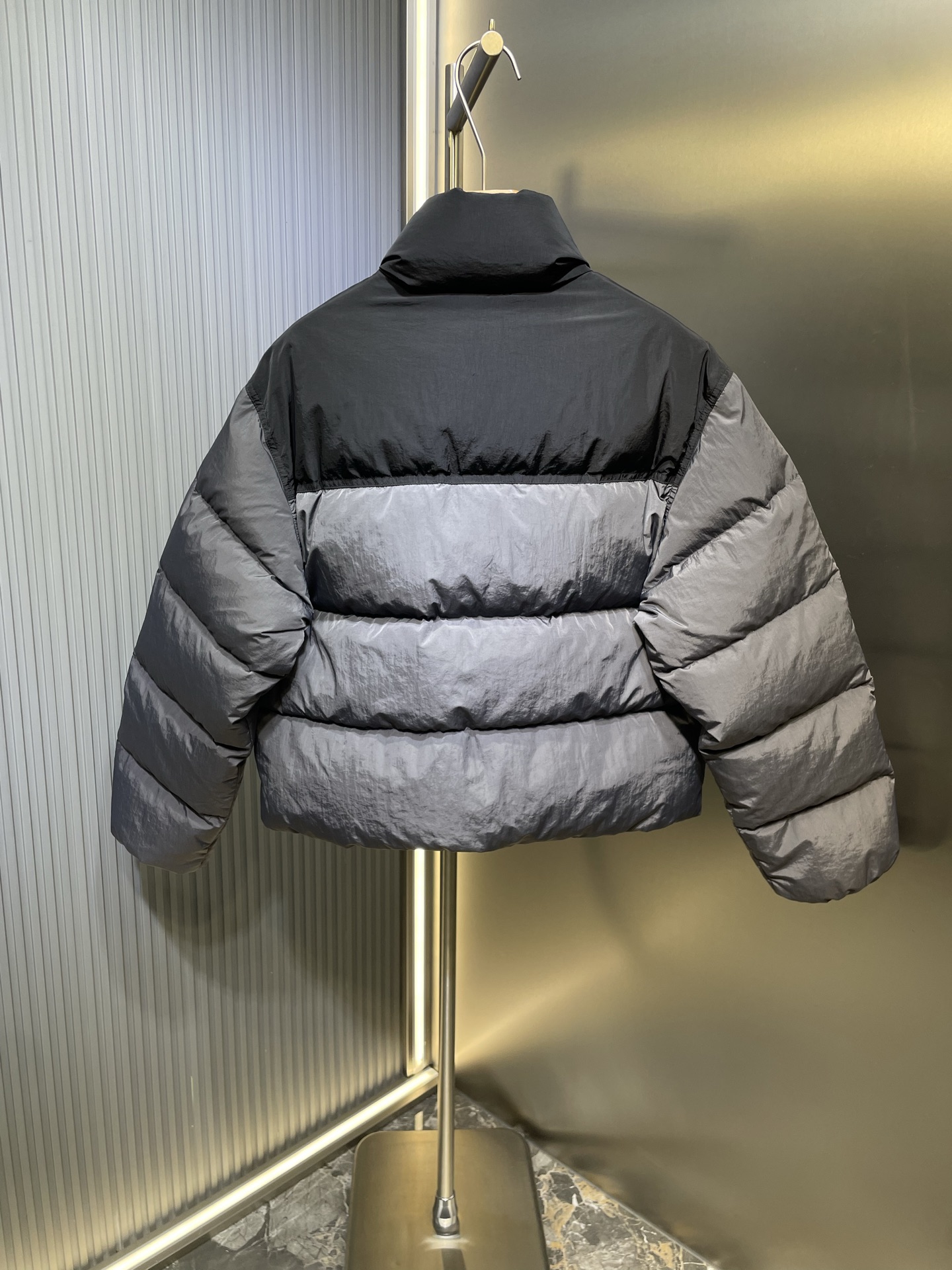 Alexander Wang 알렉산더왕 패치워크 로고 자카드 다운 패딩 점퍼 자켓 재킷 의류