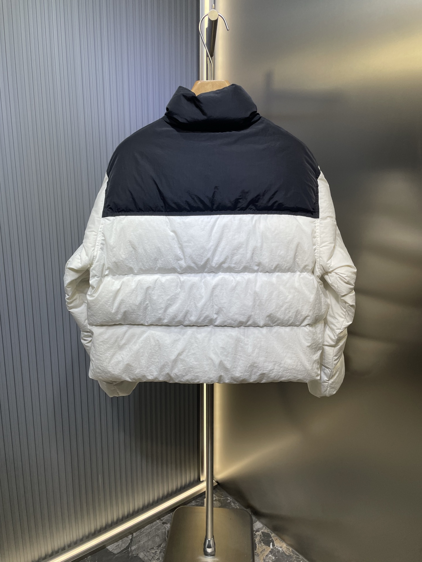 Alexander Wang 알렉산더왕 패치워크 로고 자카드 다운 패딩 점퍼 자켓 재킷 의류