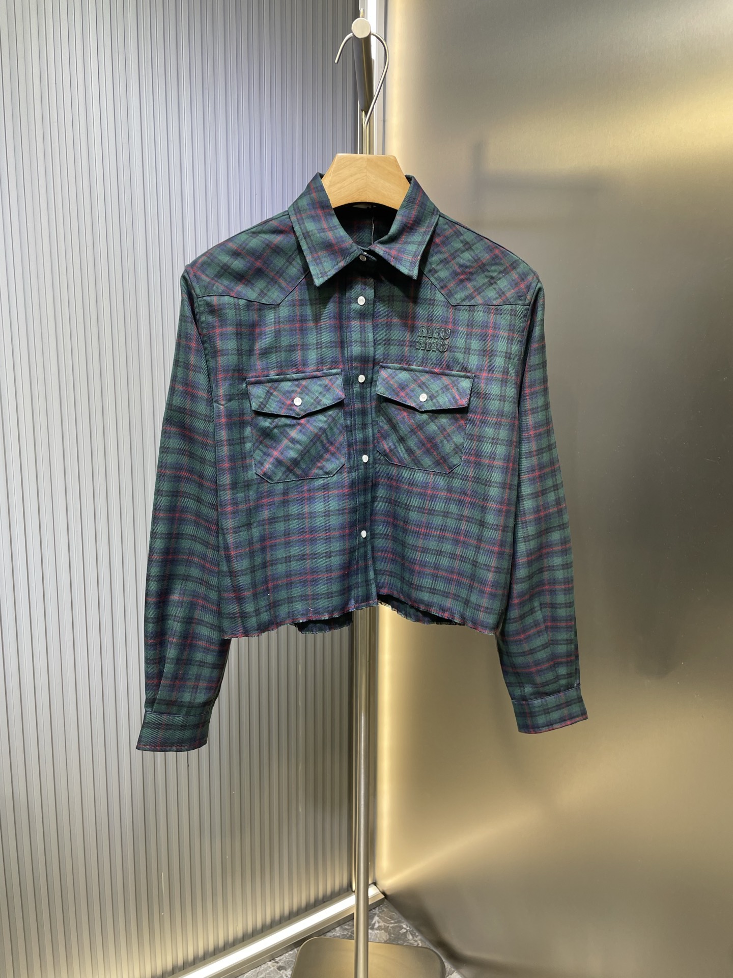 MIUMIU 미우미우 그린 체크 숏 셔츠 의류