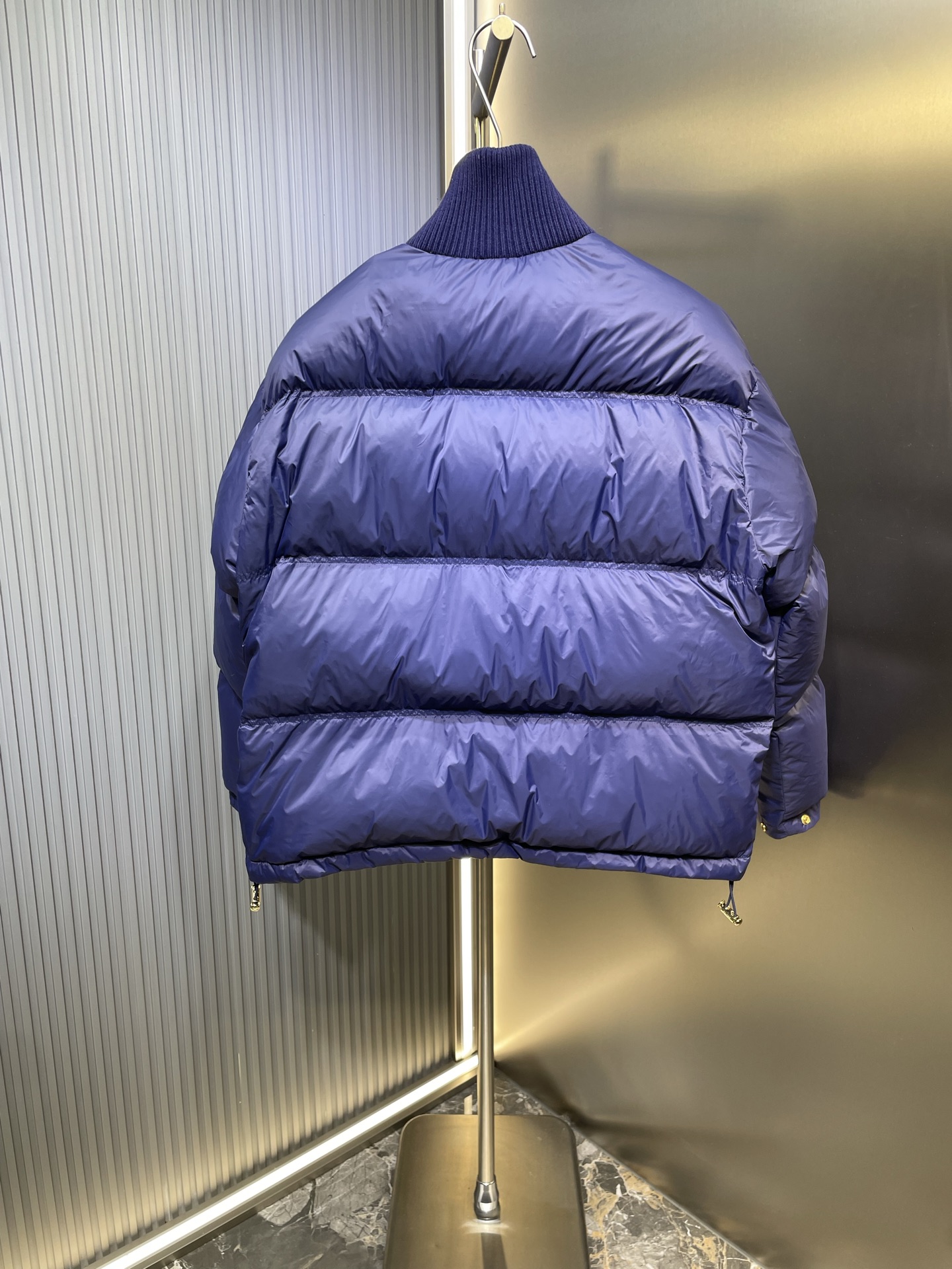 CELINE 셀린느 트리옹프 경량 다운 패딩 점퍼 자켓 재킷 의류