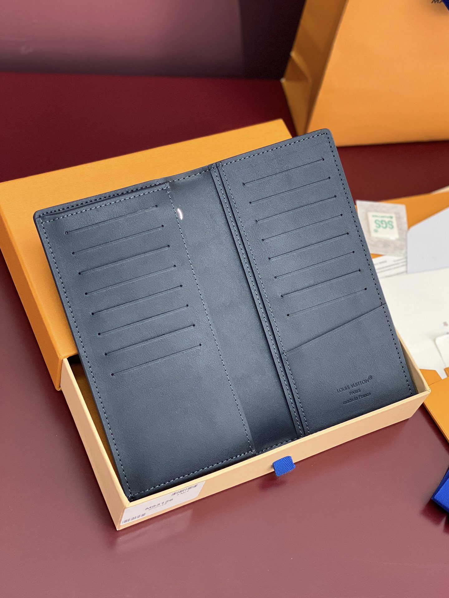 LV 루이비통 M83126 장지갑