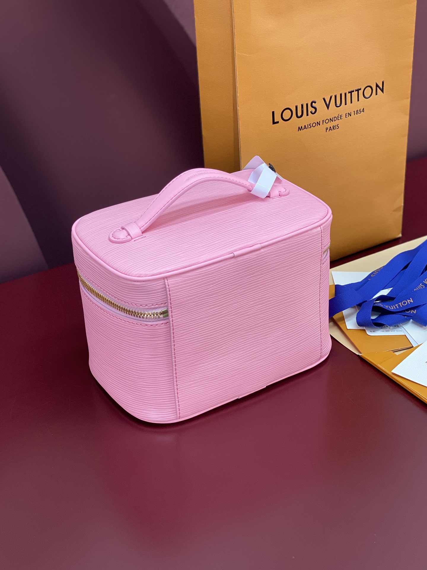 LV 루이비통 M25856 미디움 파우치백 가방