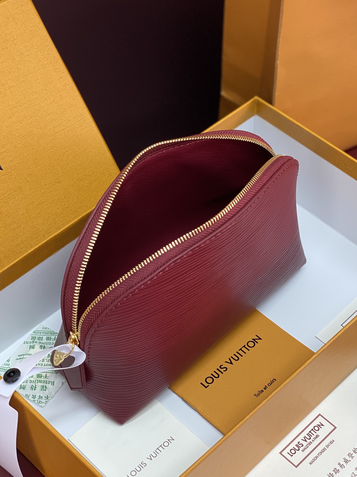 LV 루이비통 M15198 스몰 파우치백 가방